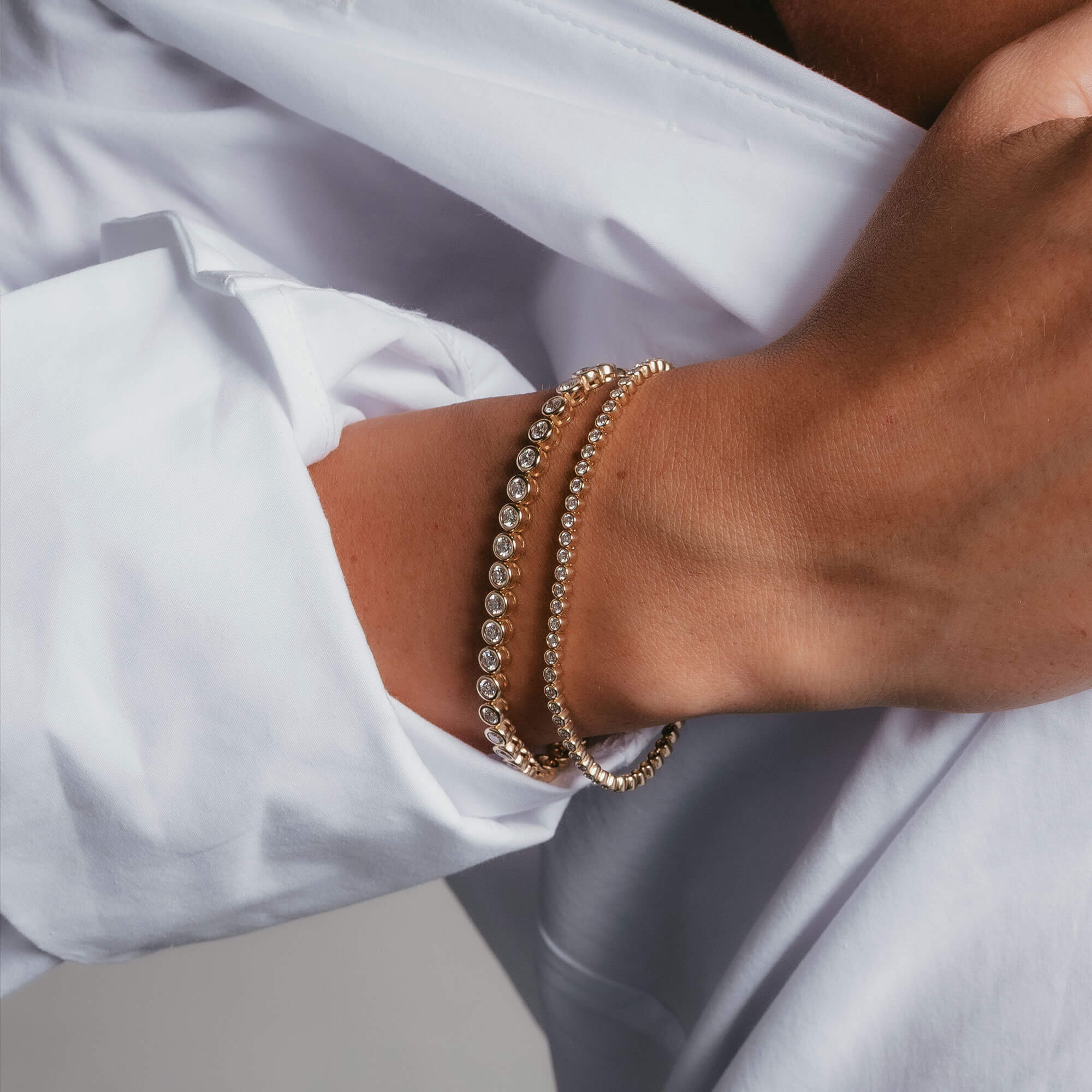 Clara – Slim Bezel Tennis Bracelet