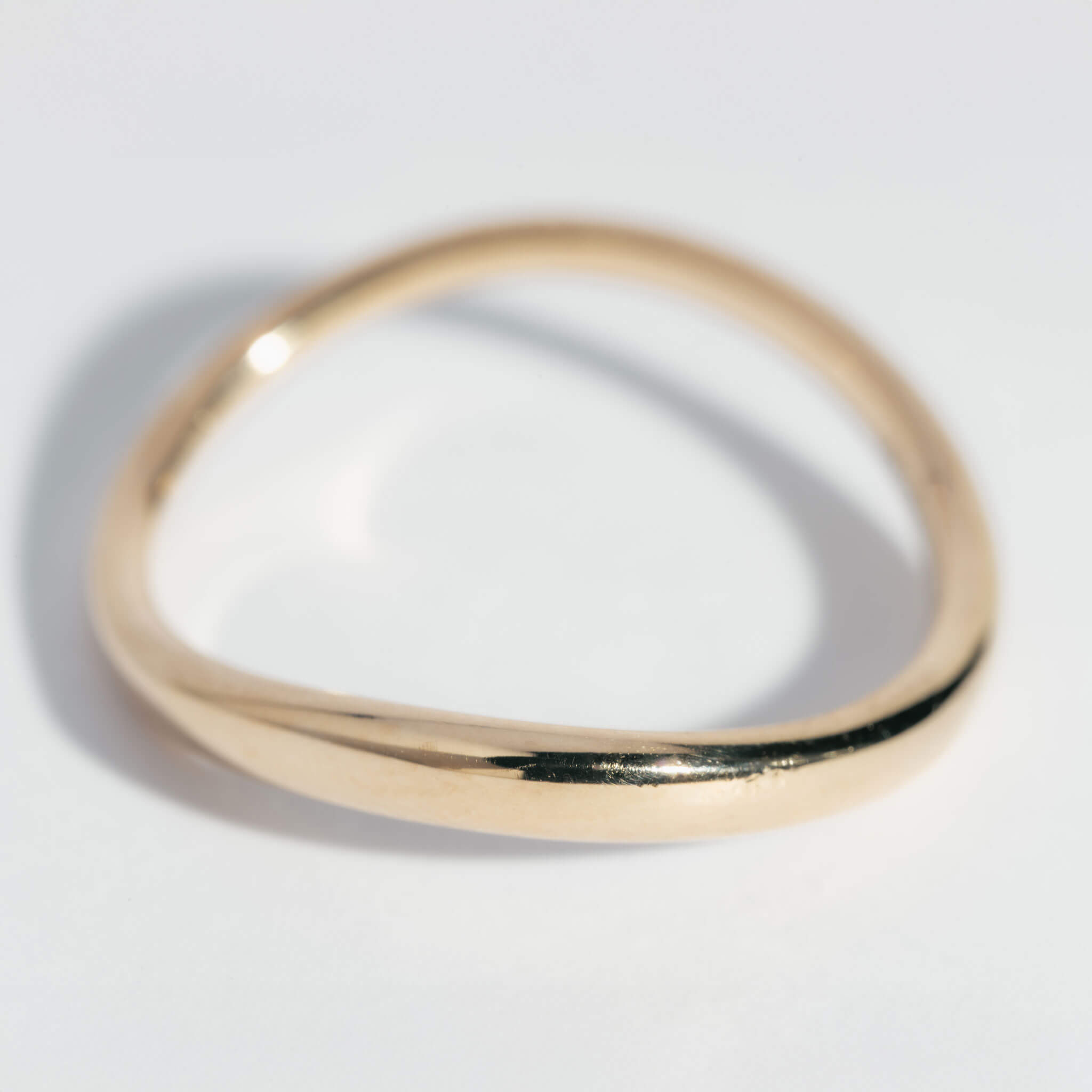 Esme – Curved Dome Ring