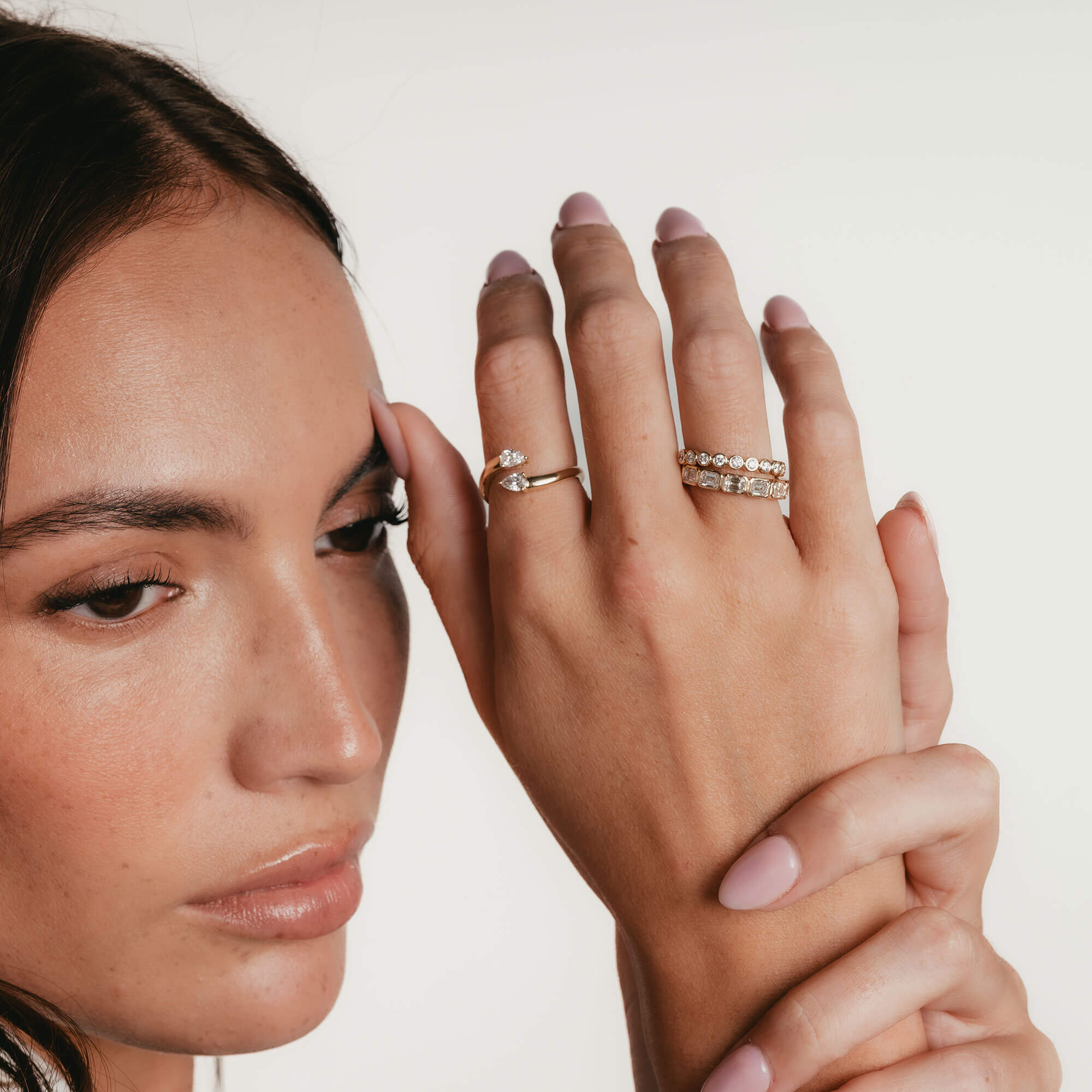 Juno – Double Pear Cross Ring